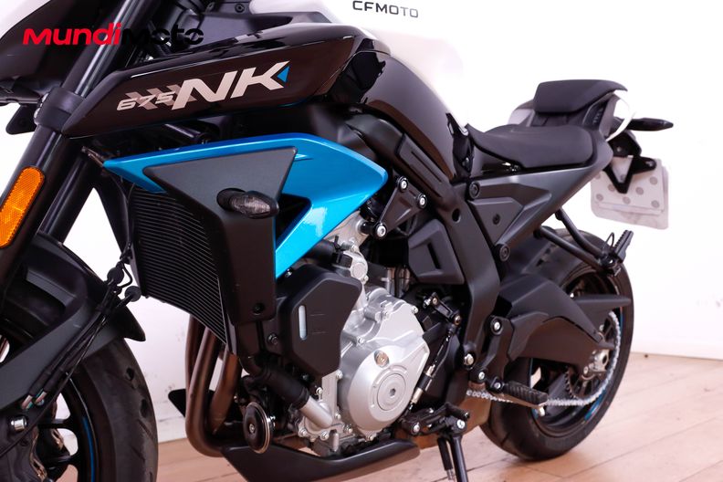 Motorbike image 8