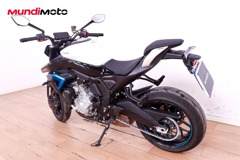 Motorbike image 6