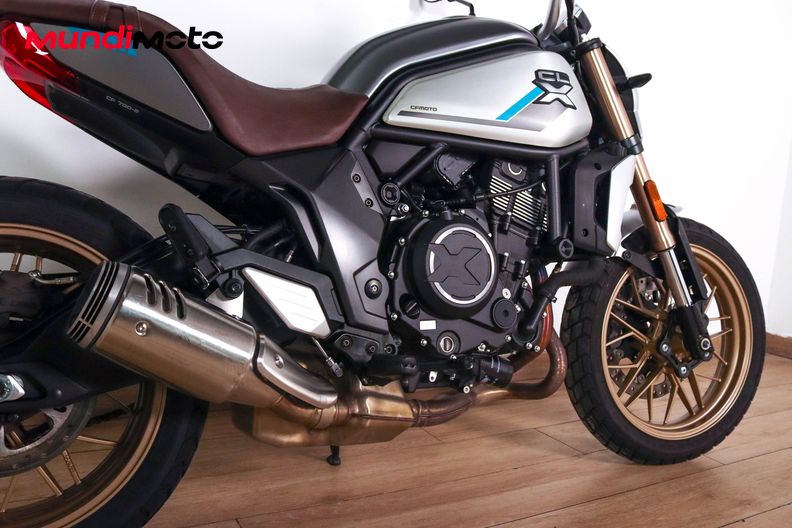 Motorbike image 3