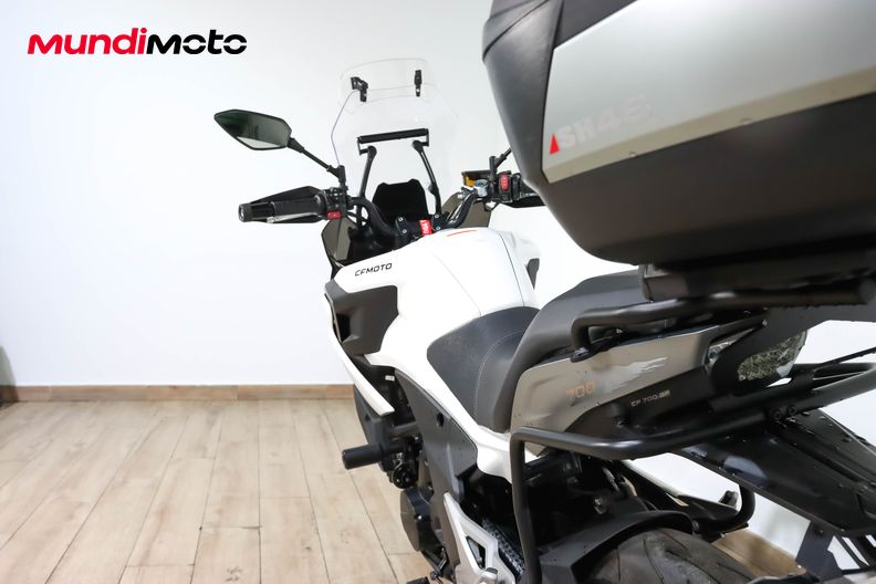 Motorbike image 9