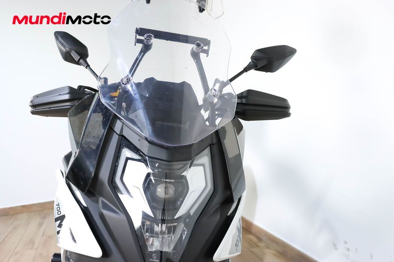 Motorbike image 4
