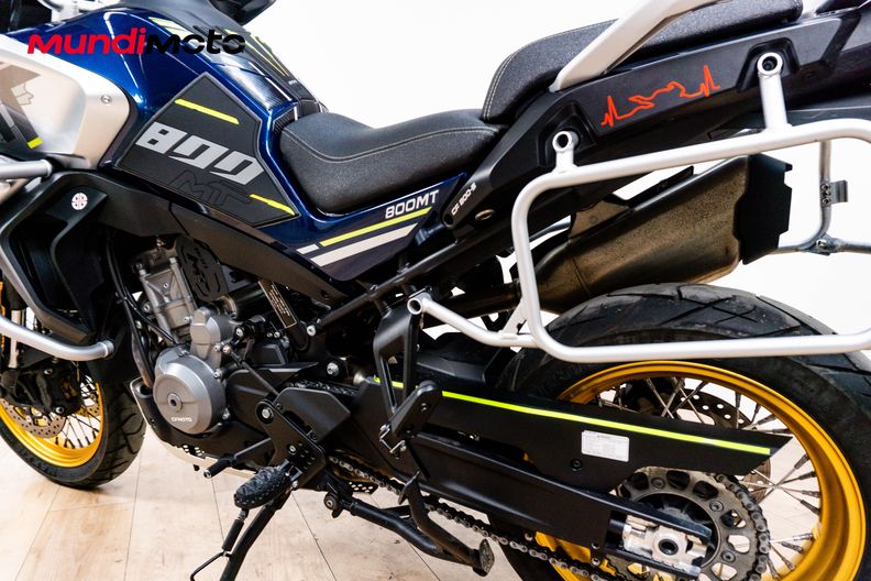 Motorbike image 8