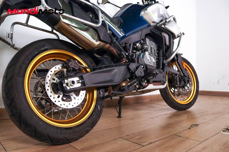 Motorbike image 3
