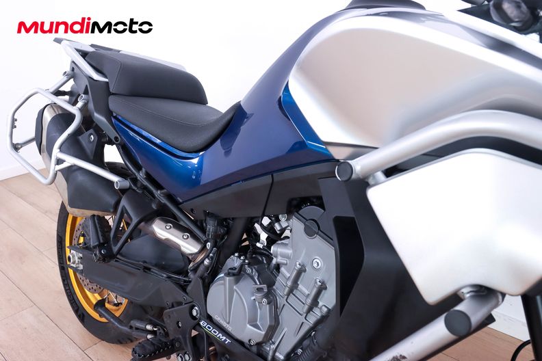 Motorbike image 13