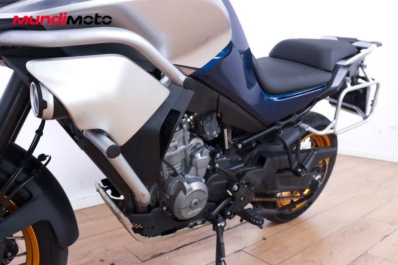 Motorbike image 8