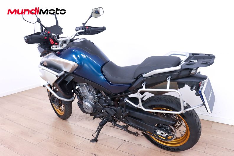 Motorbike image 6
