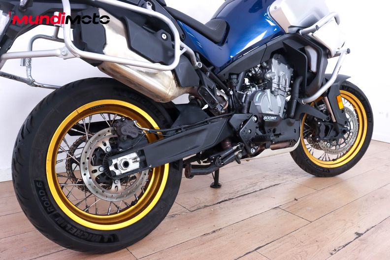 Motorbike image 3