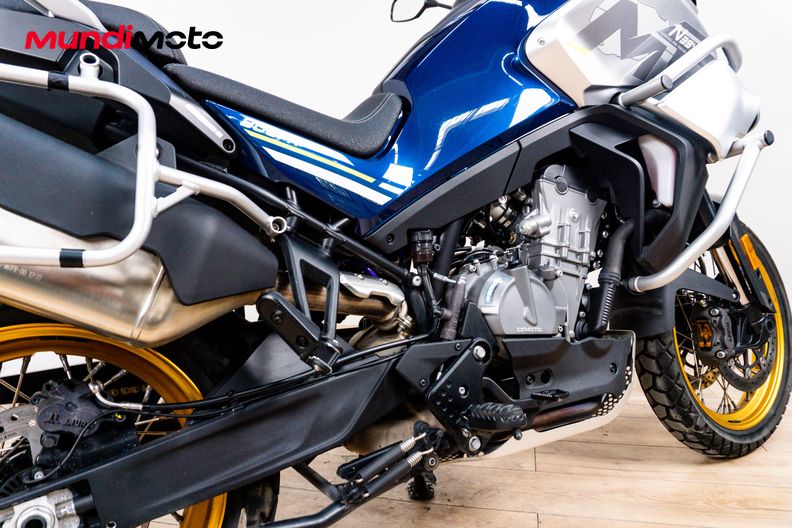 Motorbike image 3
