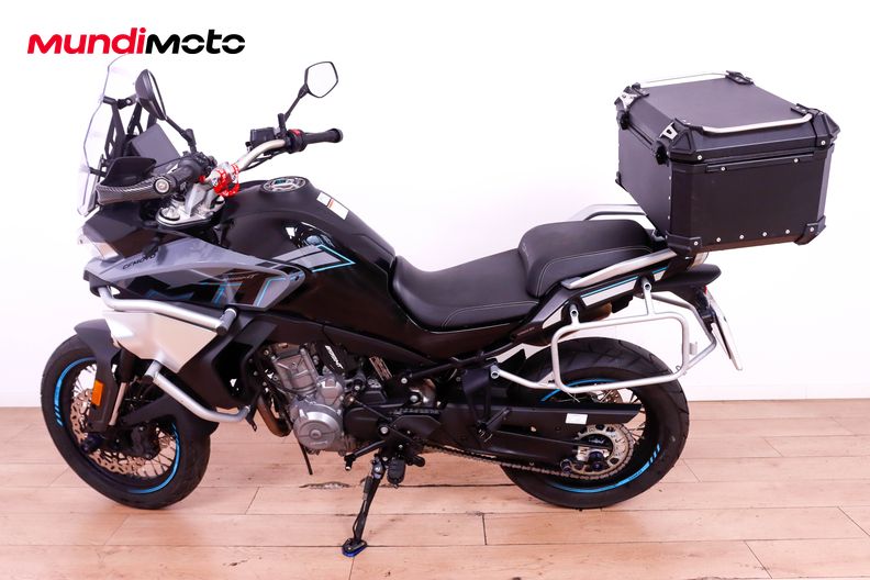 Motorbike image 5