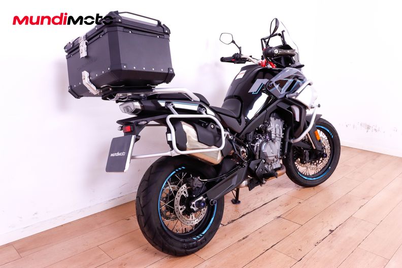 Motorbike image 2