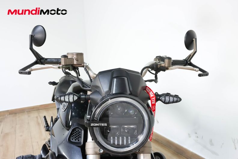 Motorbike image 4
