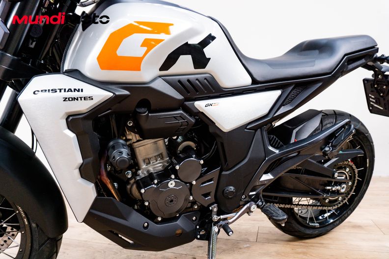 Motorbike image 9