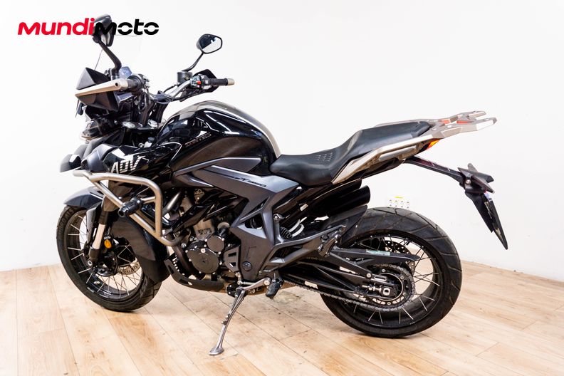 Motorbike image 7