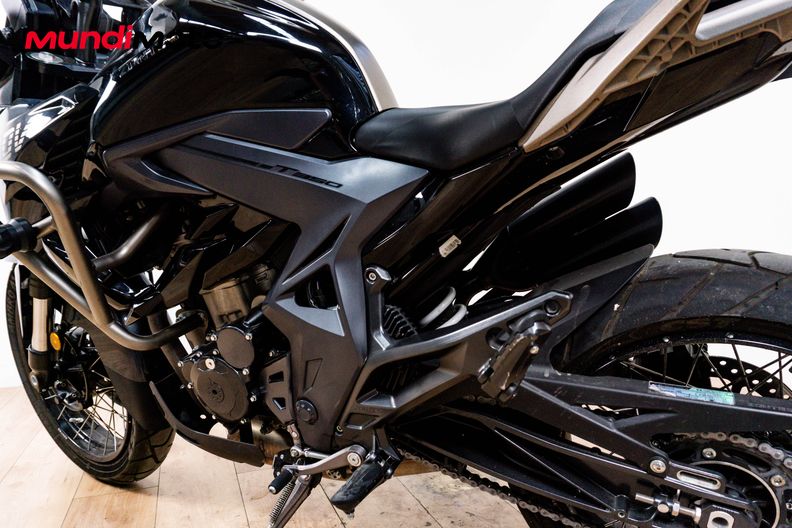 Motorbike image 8