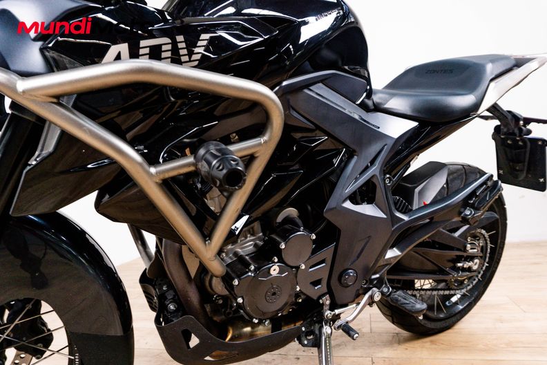 Motorbike image 9