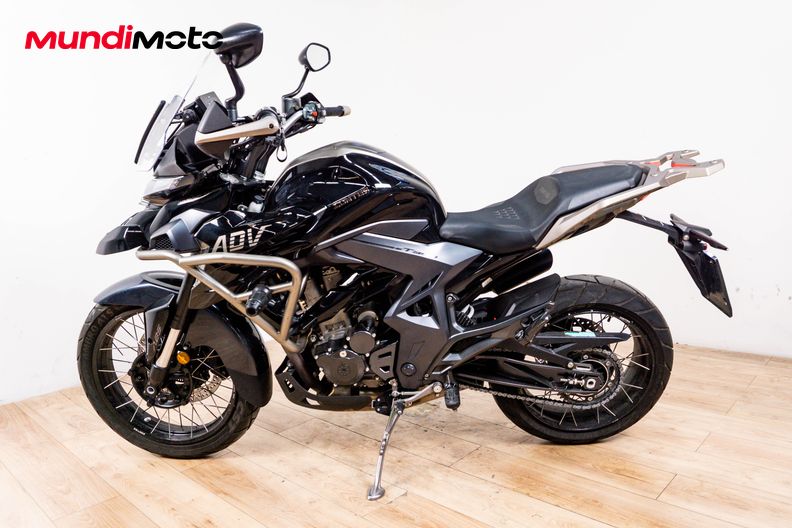 Motorbike image 5