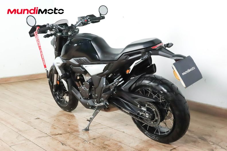 Motorbike image 6