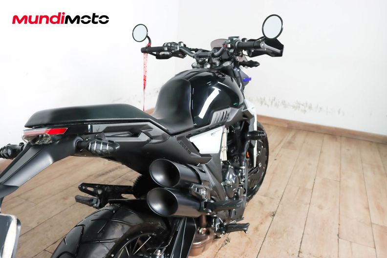 Motorbike image 3