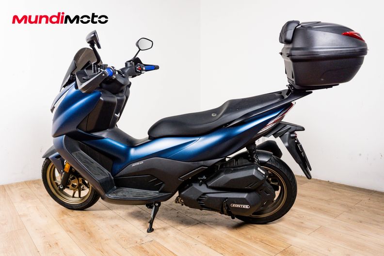 Motorbike image 7