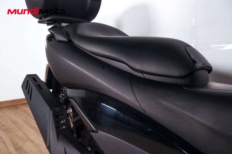 Motorbike image 12