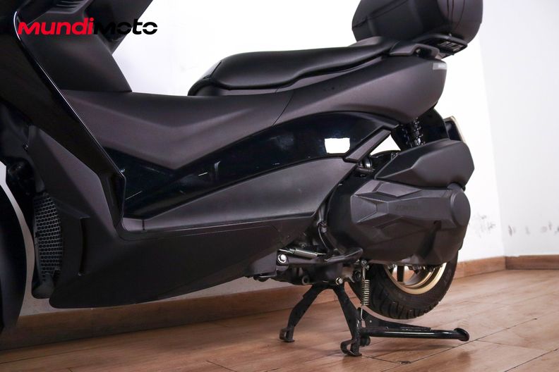 Motorbike image 8
