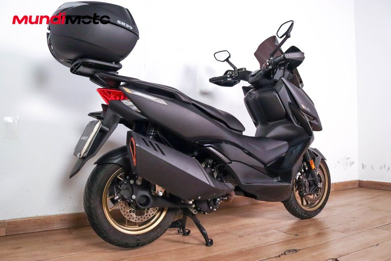 Motorbike image 2