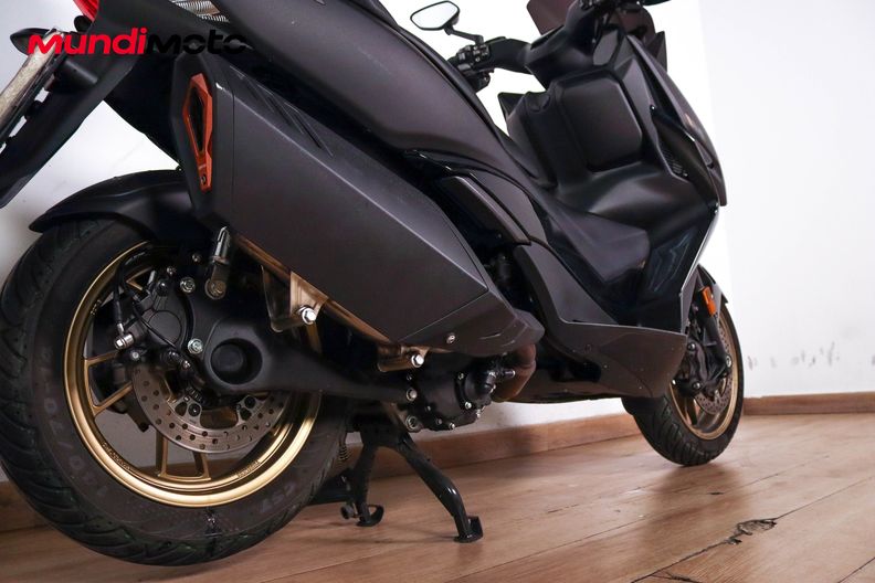 Motorbike image 3