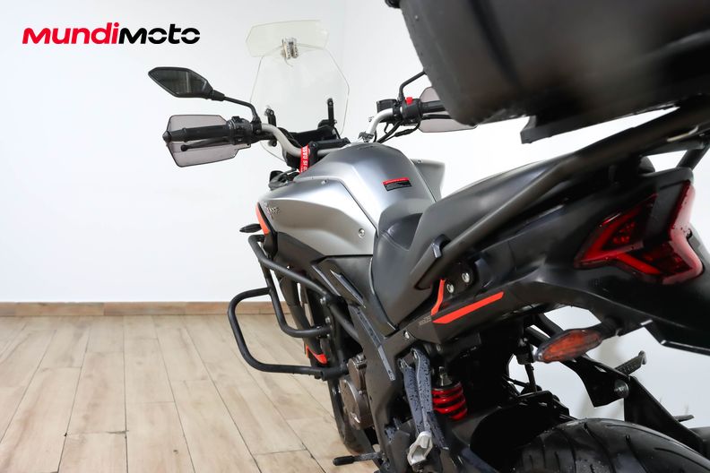 Motorbike image 9