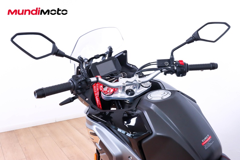 Motorbike image 10