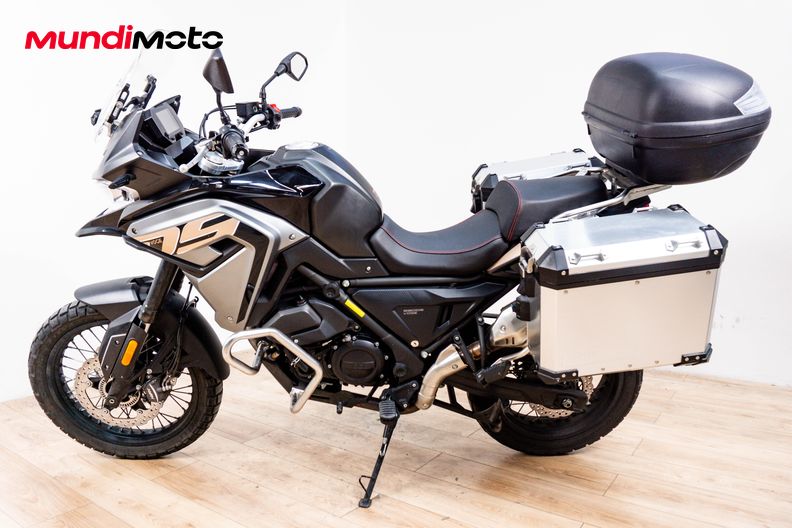 Motorbike image 5