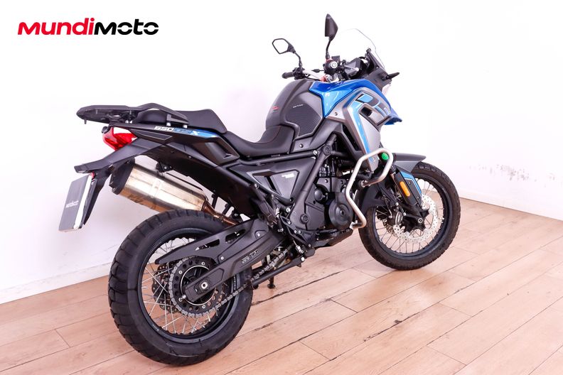 Motorbike image 2