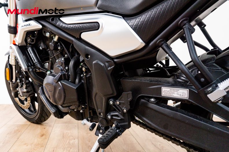 Motorbike image 8