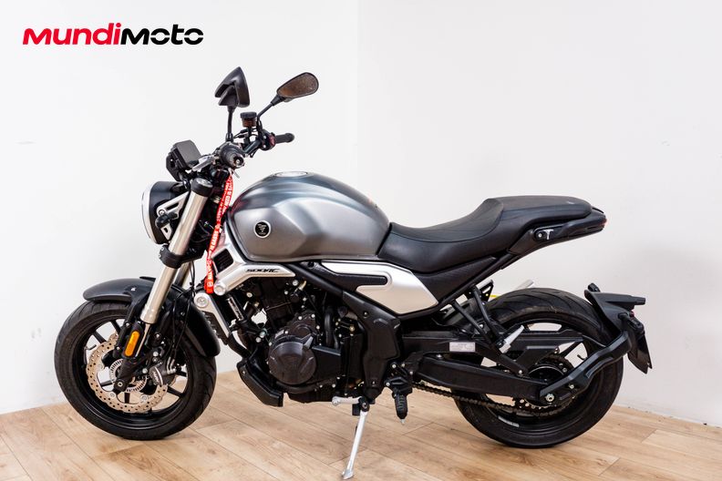 Motorbike image 5