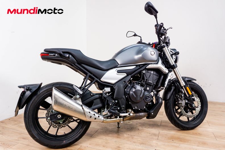 Motorbike image 2