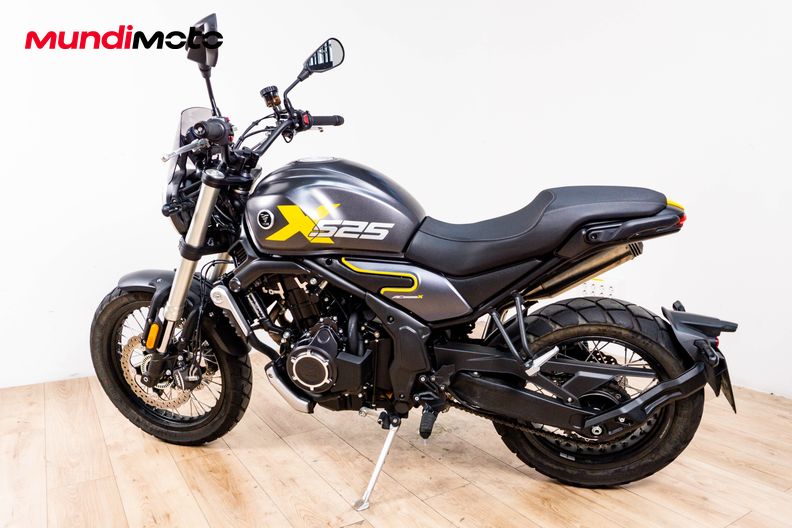 Motorbike image 7