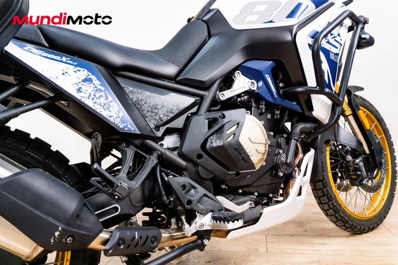 Motorbike image 3