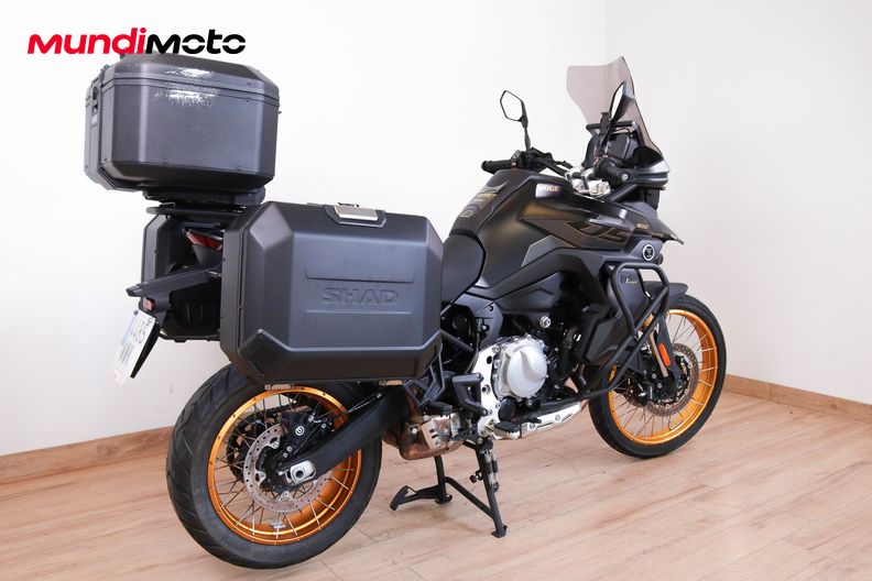 Motorbike image 2