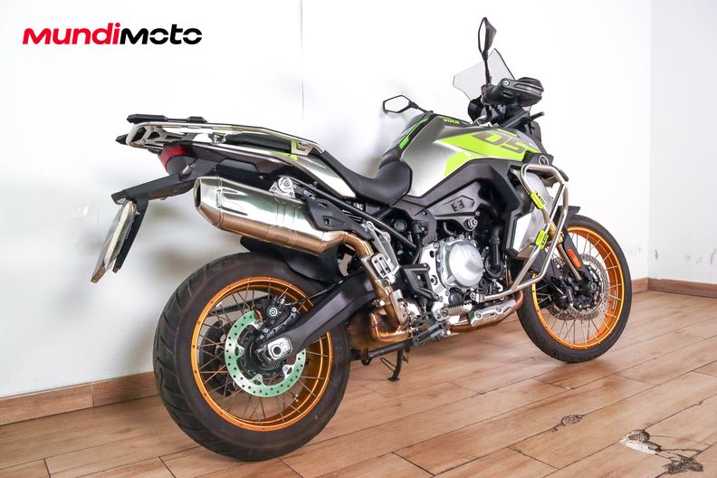 Motorbike image 2