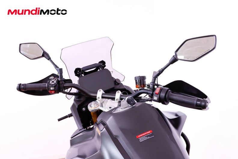 Motorbike image 10