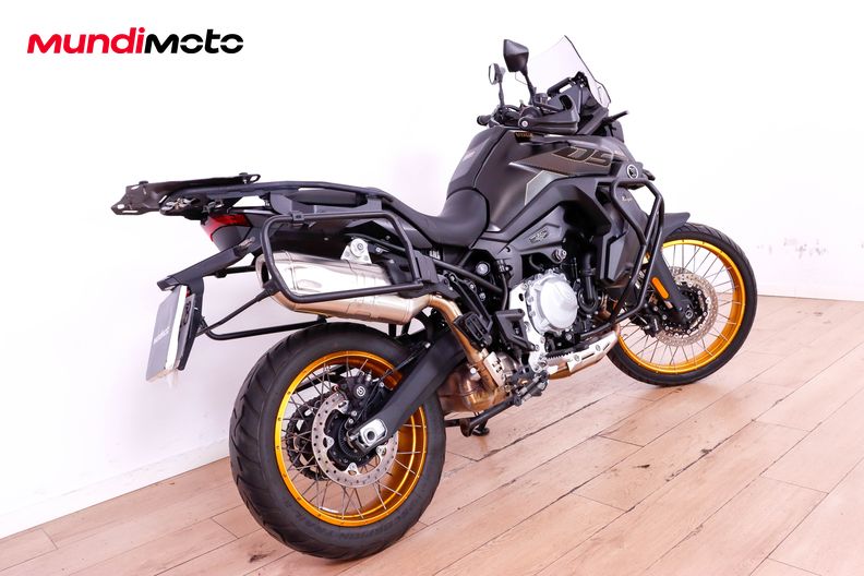 Motorbike image 2