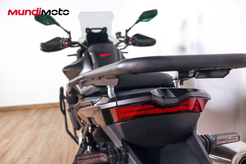 Motorbike image 9
