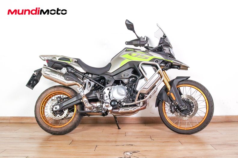 VOGE 900 DSX