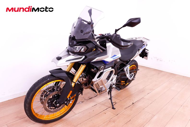 Motorbike image 7