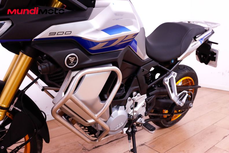 Motorbike image 8