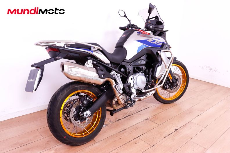 Motorbike image 2