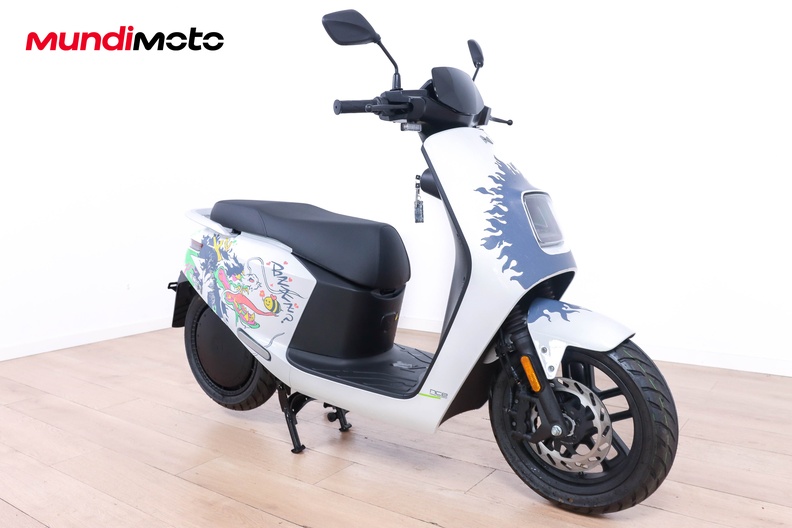 Motorbike image 1