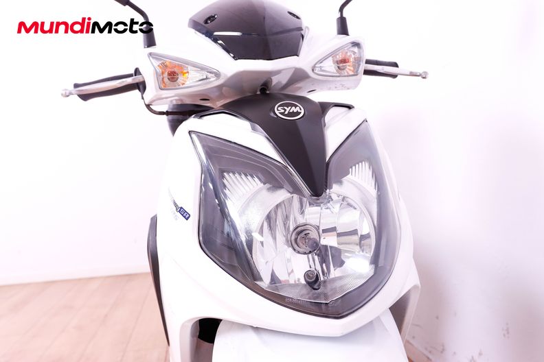 Motorbike image 4
