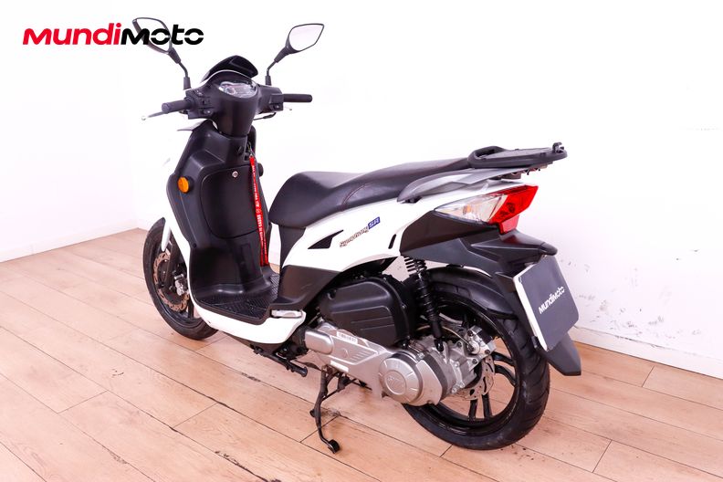 Motorbike image 6