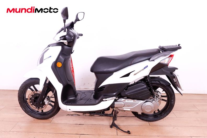 Motorbike image 5