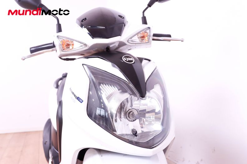 Motorbike image 4